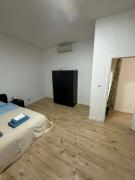 1 Grande Chambre Frigo privé
