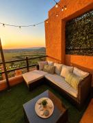 Magnificent apartment MaryGolf with SPECTACULAR VIEW! High-speed internet, Remote Work