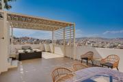 Top Piraeus