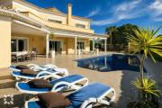 Villa Esplendida by Abahana Villas