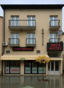 METRO Hotel