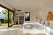 Villa Lumahi Tiga - 2BR Luxury Haven, Walking Distance to Seseh Beach