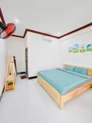 Top Vinh Hy Bay