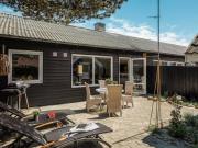 Apartment Heloise - 900m from the sea by Interhome