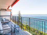 Apartment Feet in the Sea by Interhome