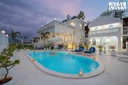 StayVista at Tara Villa with Pool and Jacuzzi