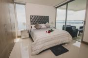 3 Bedroom Sunset penthouse private jacuzzi