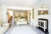 Top Modbury