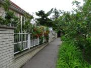 Apple guesthouse