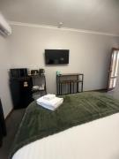 Top Deniliquin