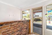 Top Cowra