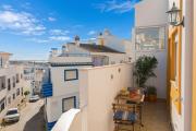 Charming Lagos Stay - Walk to Beach & Historic Centre
