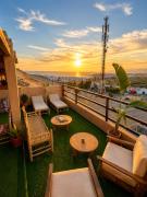 Banana Surf Camp - Yoga Vibe and Retreat Oceanfront
