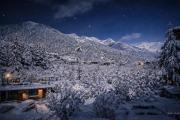 Hotel Old Manali with Balcony, Mountain and River View