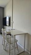 Studio Near SECC & VivoCity Pool Self Check-in