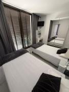 Parque Santiago 1 luxury apartament 229 pool view