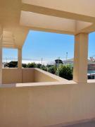 Kostas luxury Sea-View apartments near Airport and Beach