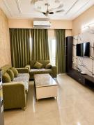 Radha Madhav Serenity Stay Near Prem Mandir