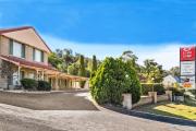 Top Cowra