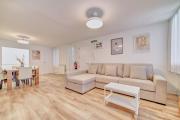 Zapateria 41 by Clabao