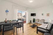 One step to the beach apartment
