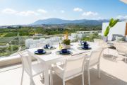 Penthouse w Scenic Views RDR557