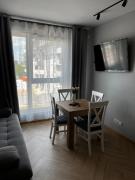 WARS Apartment, nowoczesne serce Warszawy, blisko centrum, stare miasto i stadion, klimatyzacja AC, free garaż parking