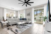 5 Bedrooms 4 Bathrooms Storey Lake 3019Pl