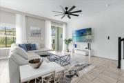 5 Bedrooms 4 Bathrooms Storey Lake 3019Pl