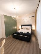 Golden Bridge Apartment with private parking