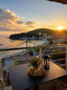 Top Himare Top Himare