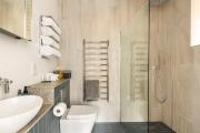 Top Modbury