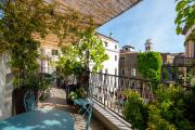 Cà Cornelia - a rooftop terrace with dazzling view