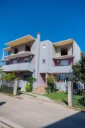 Nika Apartments