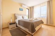 Jasmine 1 Bedroom Apartment with Free Parking