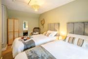 Top Leyburn