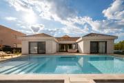 Luxury Villa Melanie near Split, heated pool