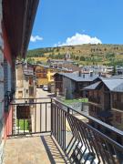Top Llivia