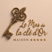 Suites 5 étoiles - Piscine - Proches Plages - Le Mas de la Clé dor