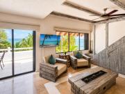 Beachfront condo with loft and sea views