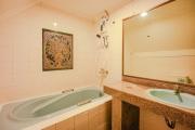 Top Khlong Toei
