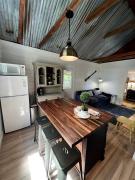 Top East Sebago