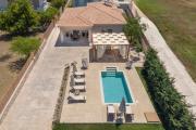 Villa Nicoldia with private pool near Laganas