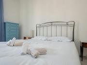 HomeLovers Spacious Flat B Aires District MM1