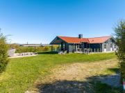 Renovated Holiday Home With Hot Tub, Sauna And Shelter