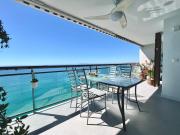 Stunning ocean views Totally refurbished Great terrace Direct access to the beach Air conditioner Wifi