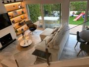 Luxury Golden Mile Townhouse 4 bedroom Saltwater Pools, Walk to the Beach