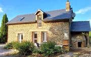 Lovely Home In La Chapelle-Uree With Wifi