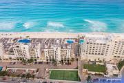 Incredible 2BD Beach Oceanfront in great location