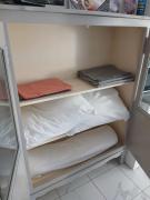 Studio cosy à Robion de 20 m² avec piscine privée